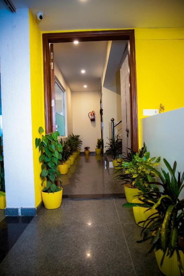Lime Tree Luxury Studio - Service Apartment Near Artemis Hospital ,Gurgaon Bagian luar foto