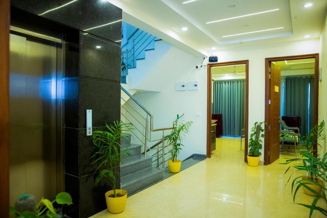 Lime Tree Luxury Studio - Service Apartment Near Artemis Hospital ,Gurgaon Bagian luar foto
