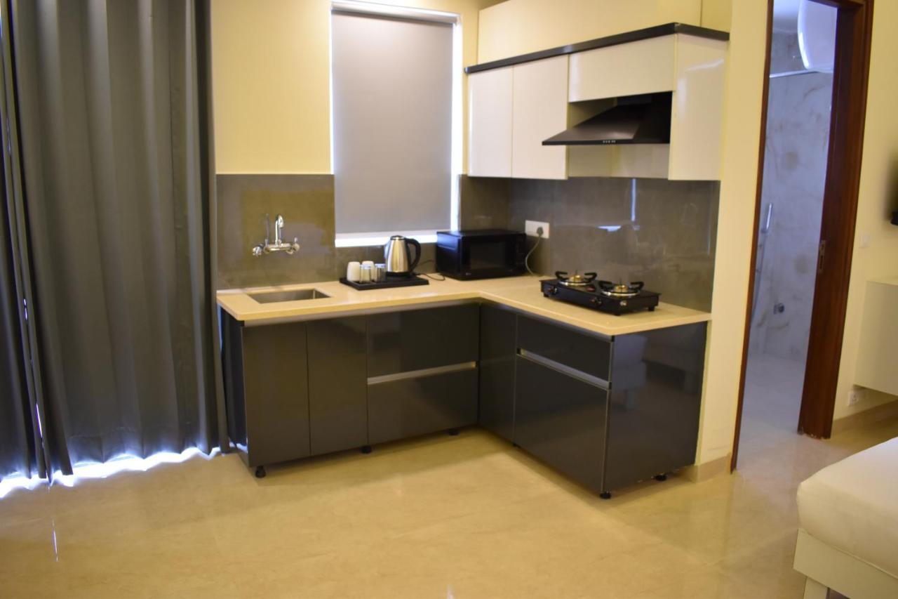 Lime Tree Luxury Studio - Service Apartment Near Artemis Hospital ,Gurgaon Bagian luar foto